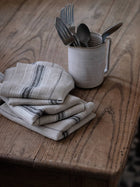 gestreift-natur.jpg
Leinen Küchentuch gestreift in Naturfarbe – hochwertig und nachhaltig