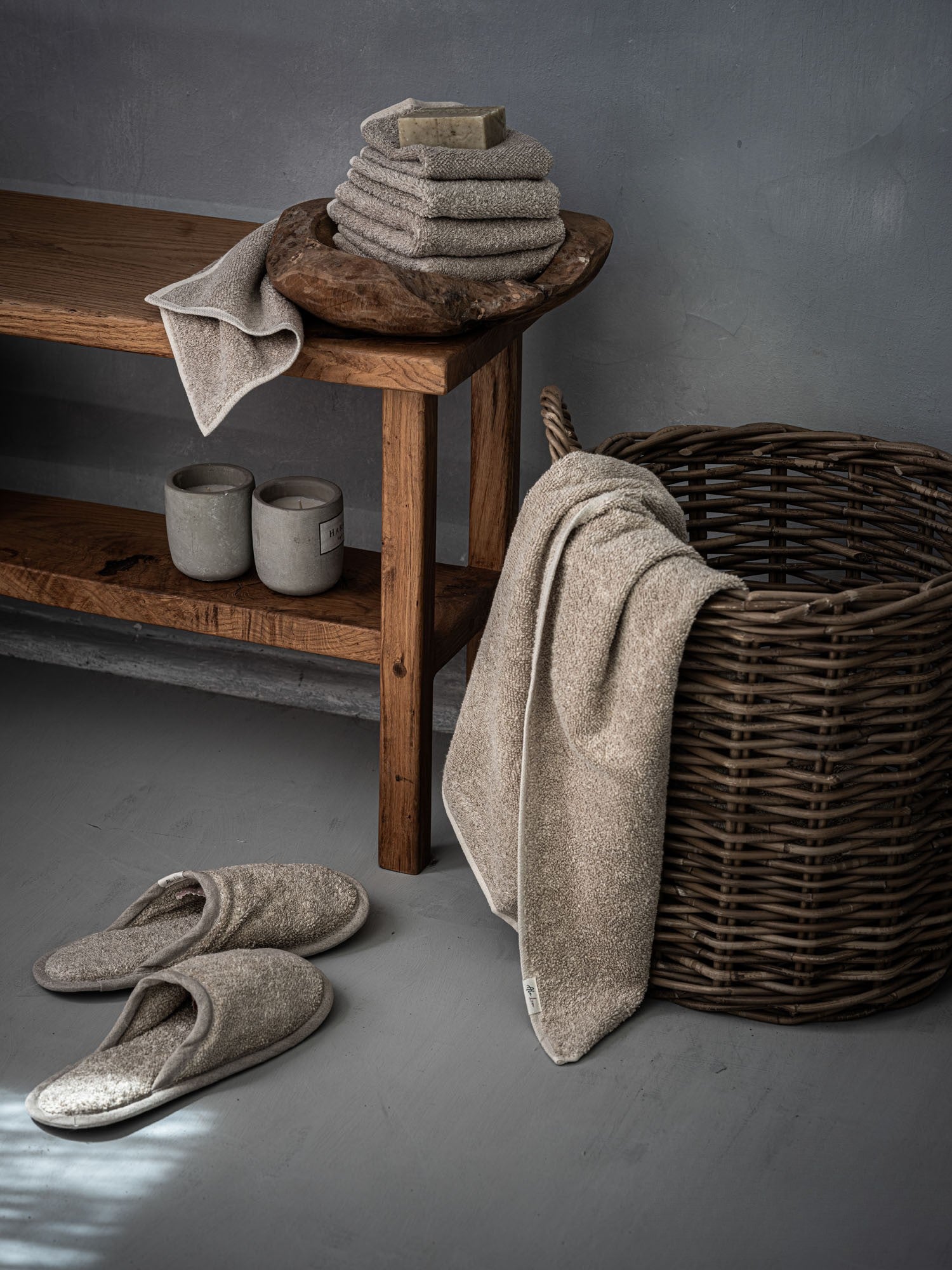 Gestapelte Leinen Frottee Handtuecher